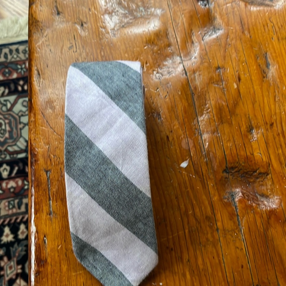 J.Crew Tie, Cotton/Linen Blend. Great for Easter !!